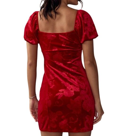 Francesca's Women's Large Red Lois Velvet Jacquard Short Puff Sleeve Mini Dress - Picture 3 of 7